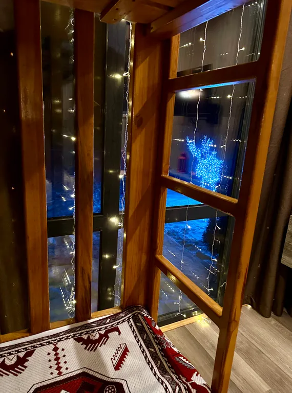 Уютный дом-лофт с видом на лес и реку