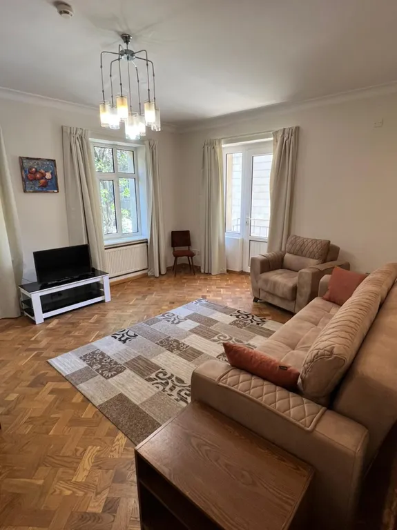 Квартира рядом с Бульваром