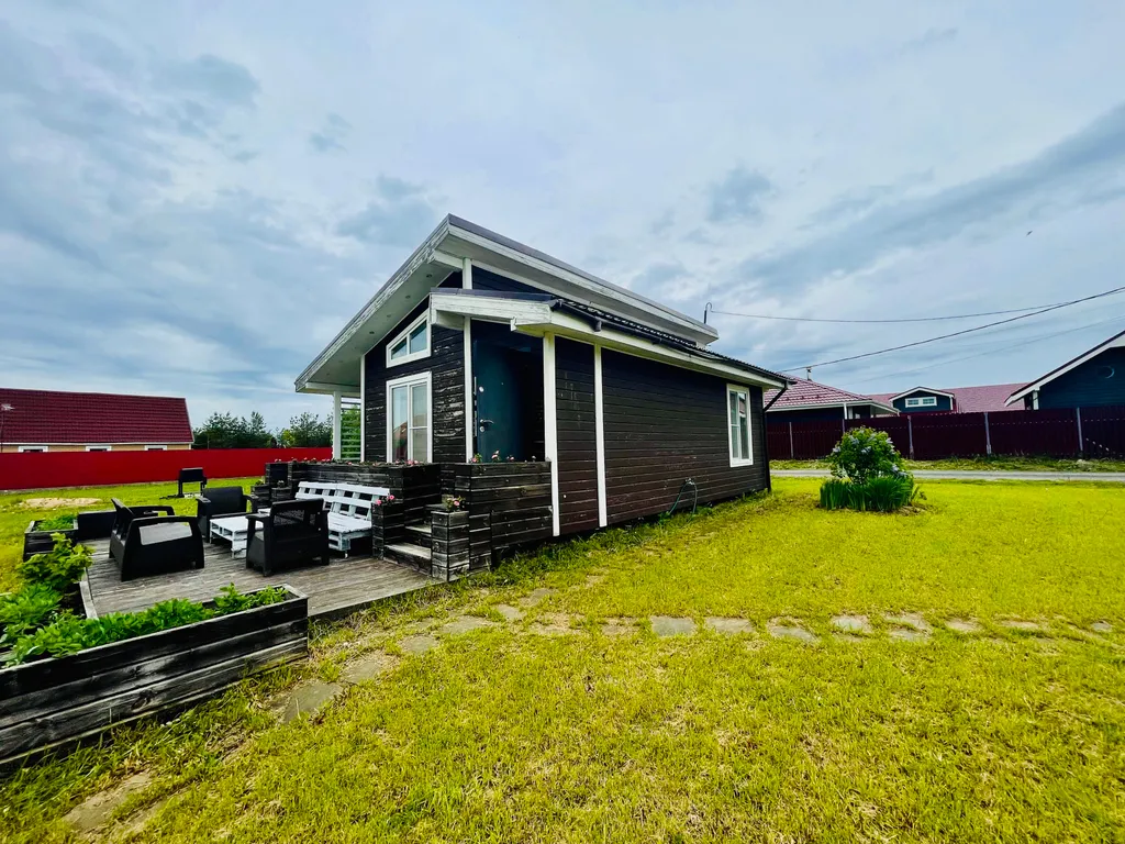 Коттедж Уютный дачный дом с террасой — Санкт-Петербург