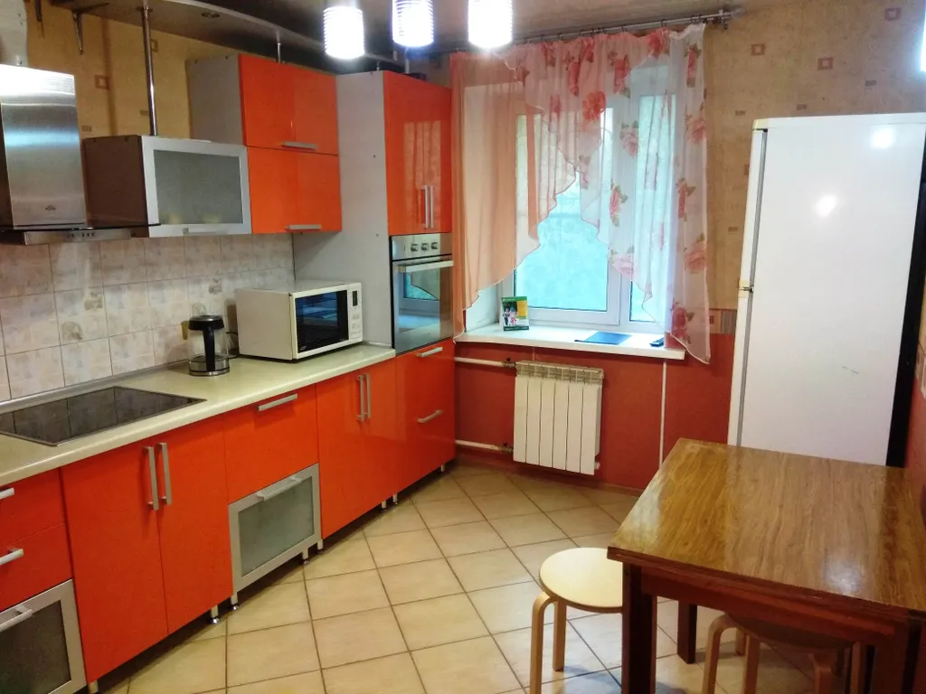 Трехкомнатные апартаменты на Грибоедова