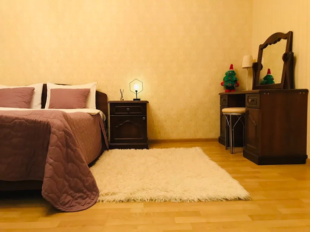 Просторная тёплая двушка в центре