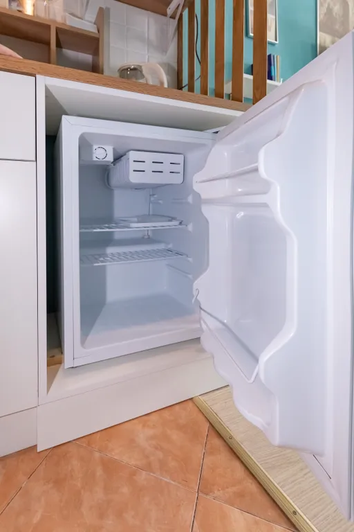 Студия в стиле Сальвадора Дали