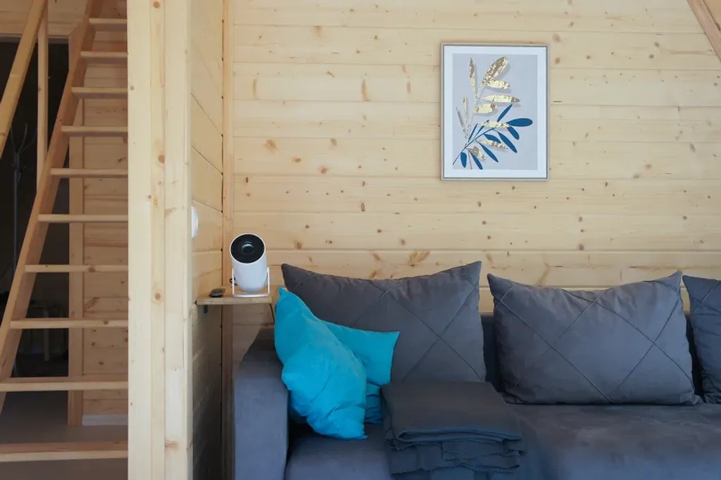 Домик с баней в лесу