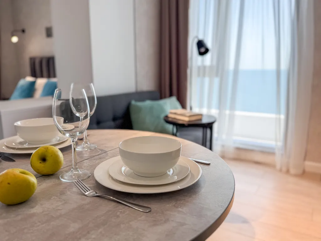 Каскад 2 Стильный апартамент на первой береговой линии