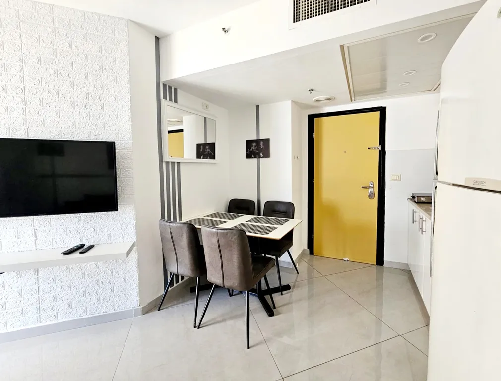 908 апартаменты с балконом,видом на море и бесплатной парковкой