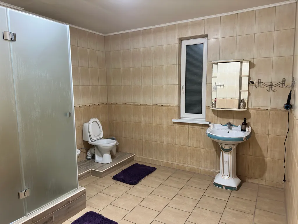 Частный дом с камином