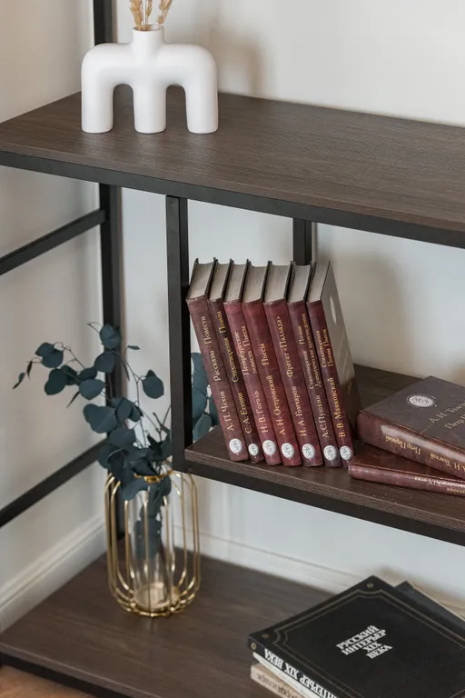 Сталинка после ремонта с видом на главный проспект и закаты