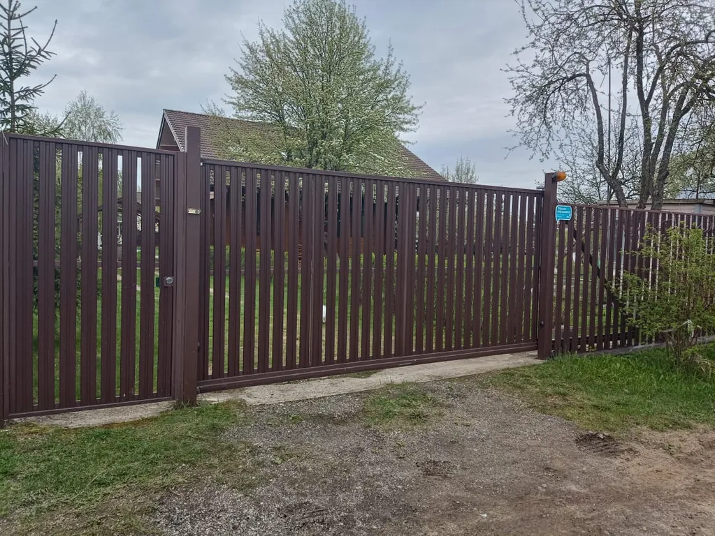 Большой светлый гостевой дом 230кв/м 50 соток участок