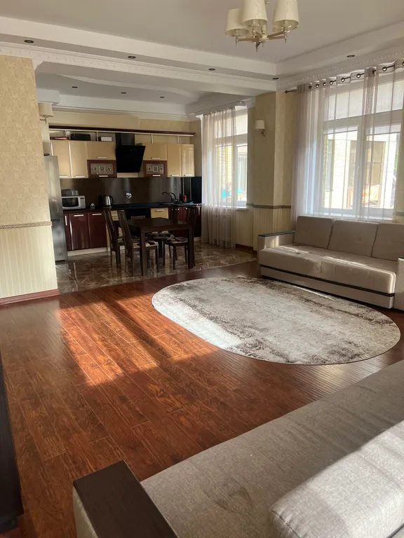 Апартамент с двумя балконами