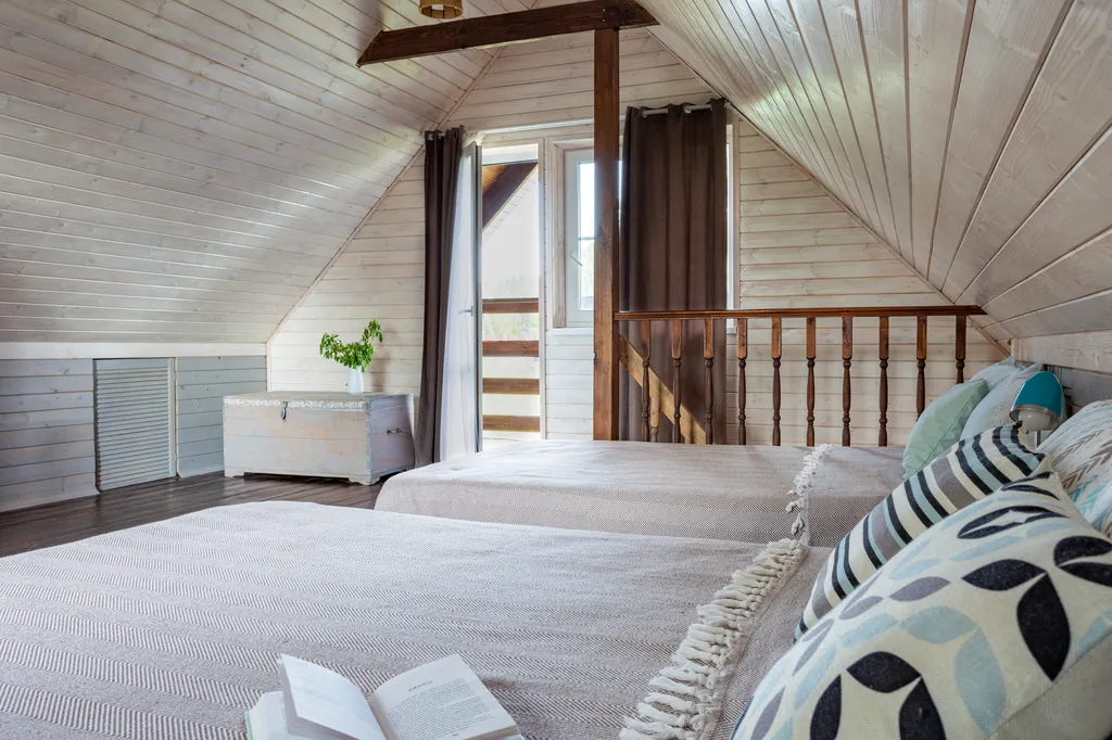 Уютный домик рядом с озером