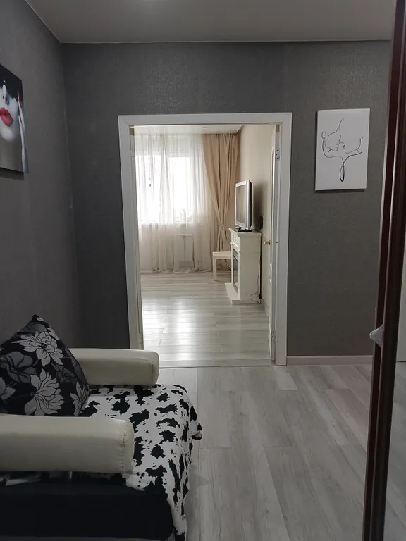 Квартира Уютная идеально чистая не прокуренная квартира напротив ТРЦ Планет — Красноярск