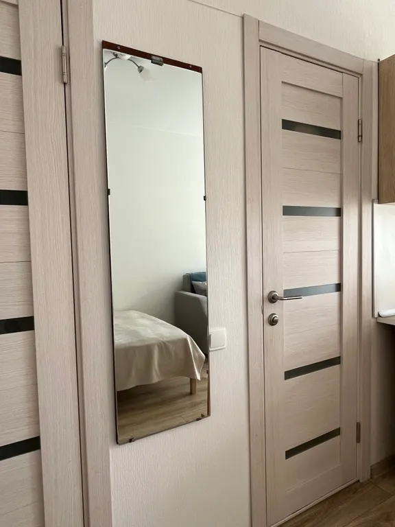 Уютная студия с видом на бассейн