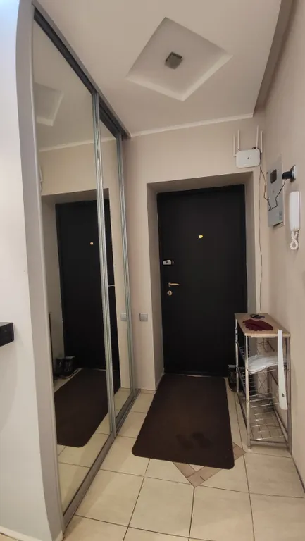 Уютнaя квартиpа в цeнтpa горoда рядом с парками и соборами