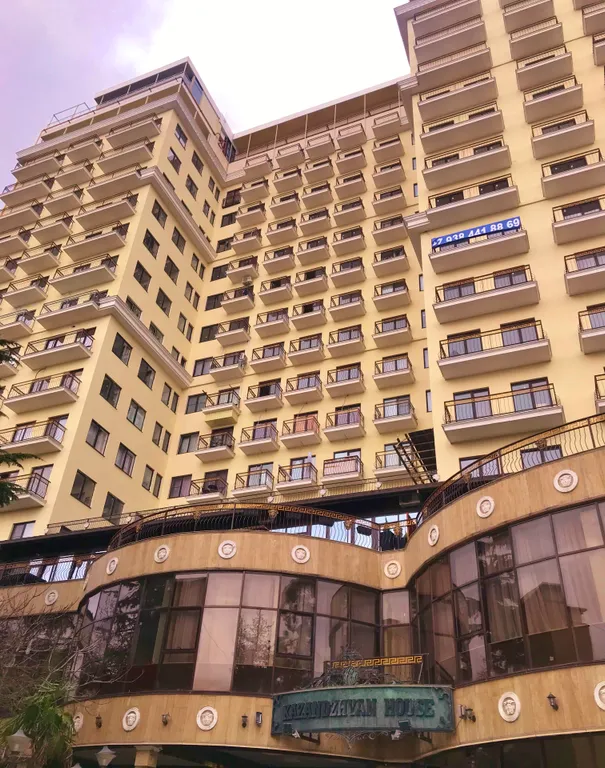 Красивый вид на море и горы в 5 минутах от пляжа