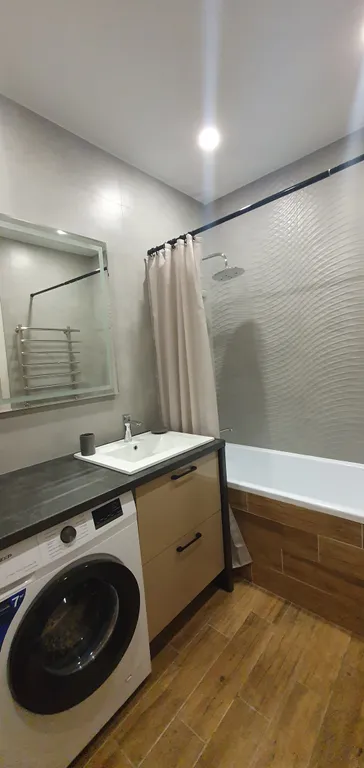 Квартира 1 комнатная квартира с террасой — Светлогорск