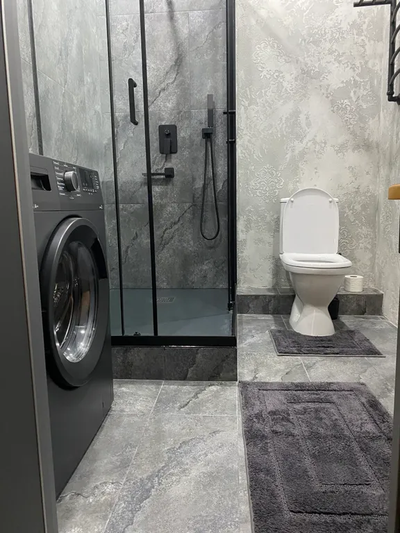 Студия с дизайнерским ремонтом