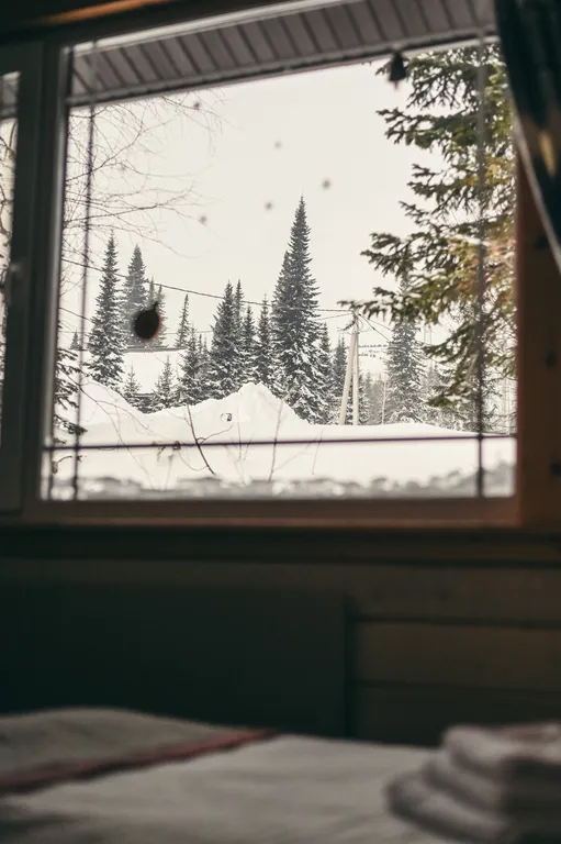 Частный дом рядом с горой