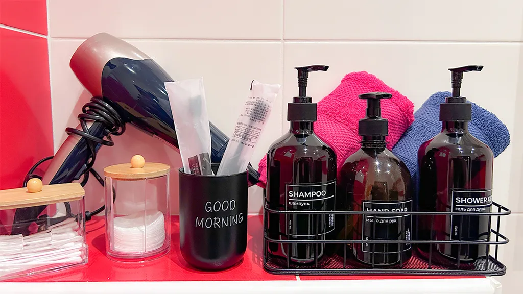 Уютный уголок для путешественников с видом на реку Волга