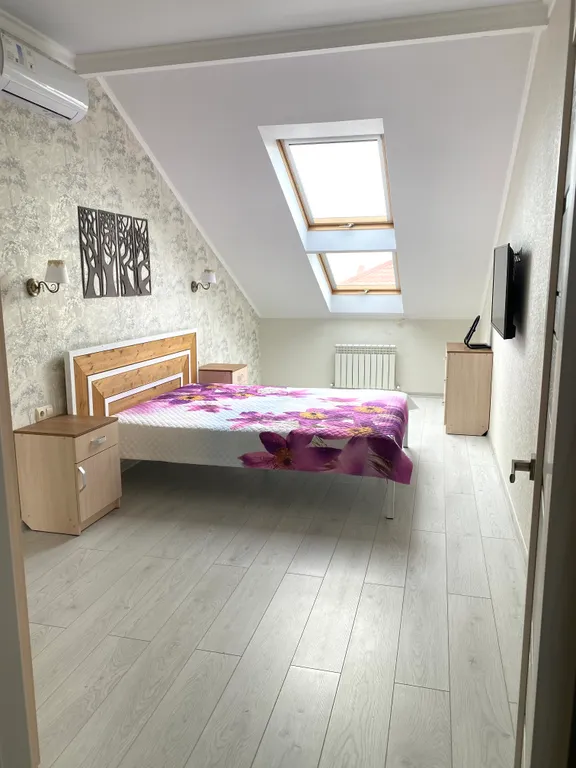 Двухуровневая квартира на первой линии с видом на море