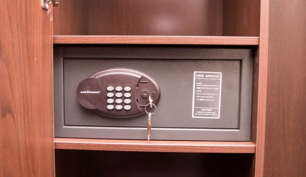 Двухместный стандарт с балконом в мини-корпусе