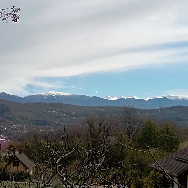 Коттедж Дом с шикарным видом на горы — Сочи