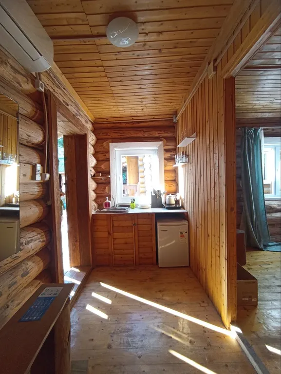 Двухкомнатный домик в 7 мин. от моря в тени деревьев с парковкой (№3)