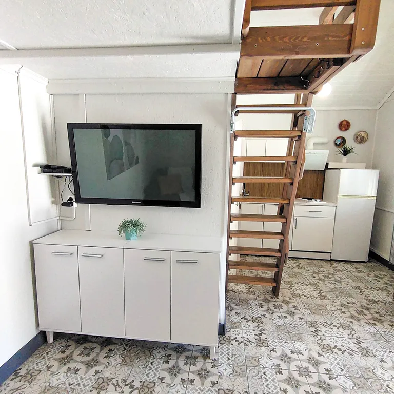 Уютный Домик с Террасой