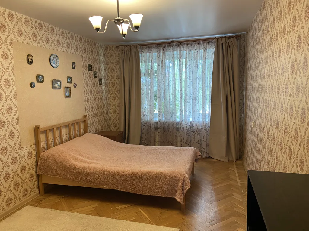 Тихая 2-х комнатная квартира