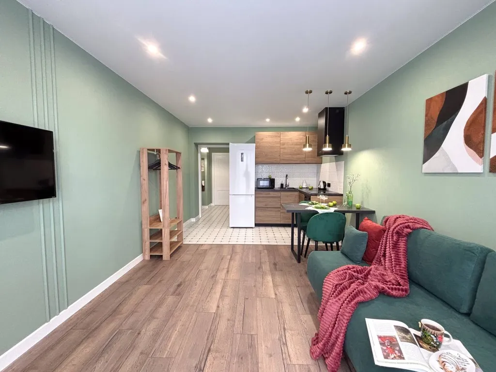 Новая евро-двухкомнатная недалеко от центра Кирова