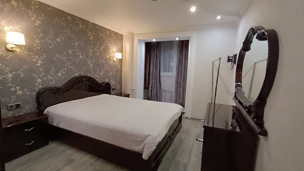 Квартира с двумя спальнями возле самого большого ТЦ города