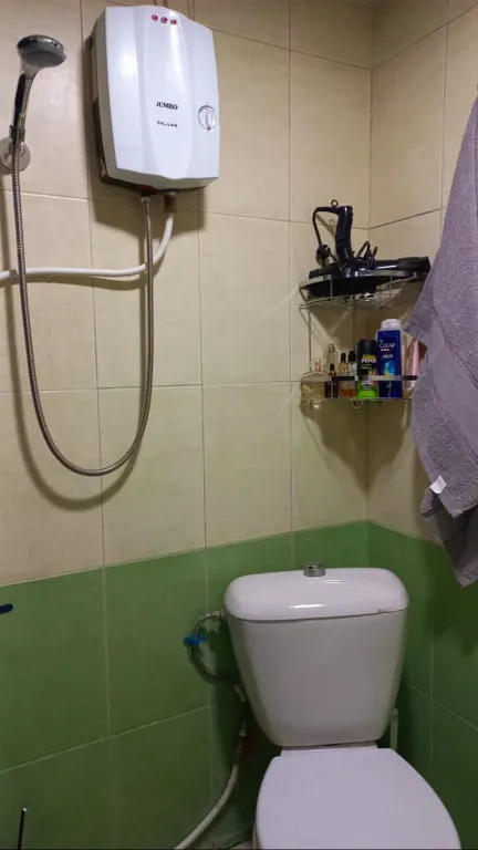 Modern famely Suit City Center