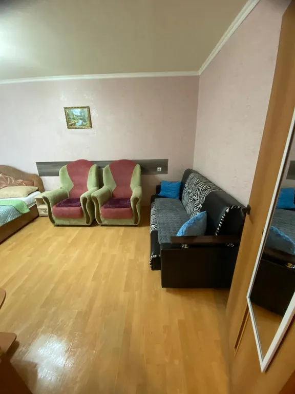 Однокомнатная квартира с балконом в Октябрьском районе