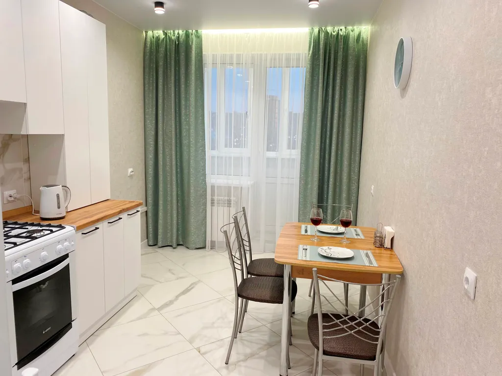 Новая стильная квартира напротив футбольного манежа