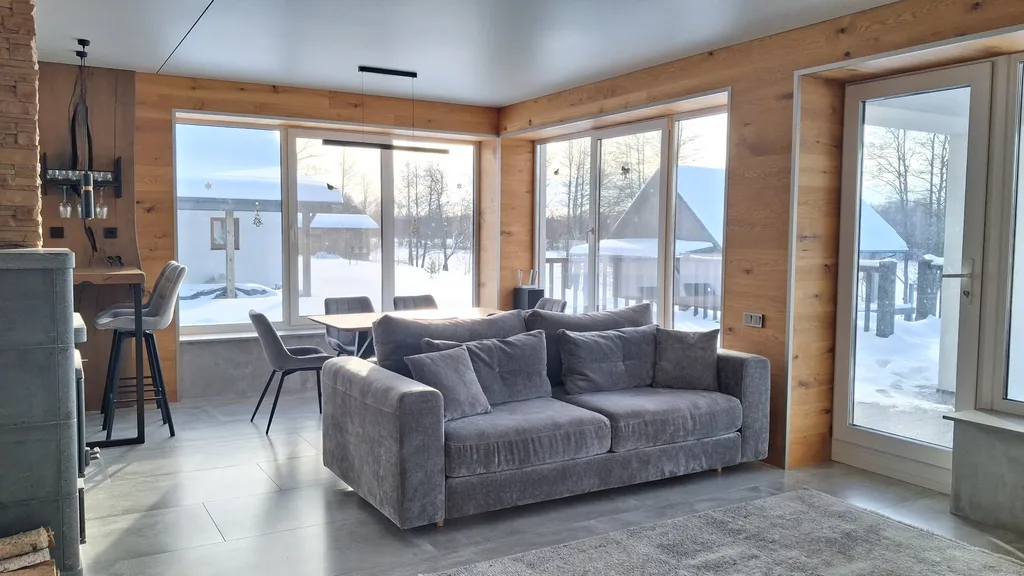 Современный дом на берегу озера в национальном парке Браславские озера