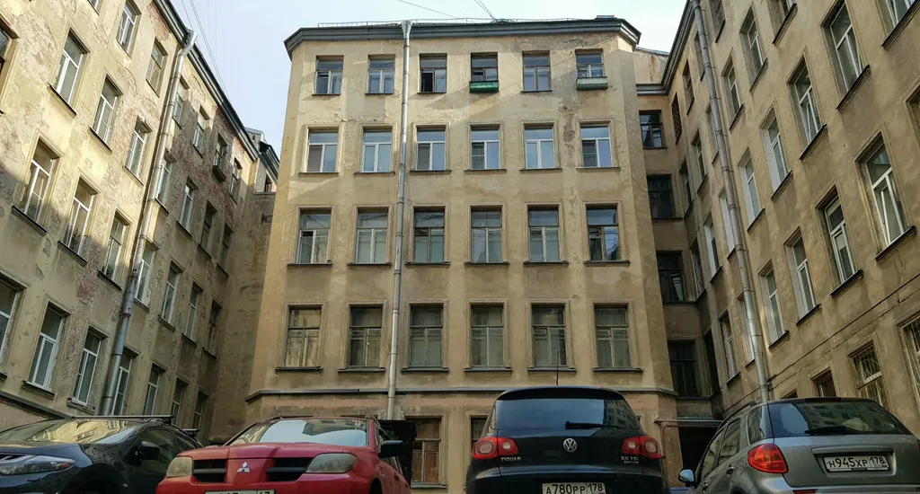 Квартира Квартира Студия на Васильевском острове с собственным душем — Санкт-Петербург