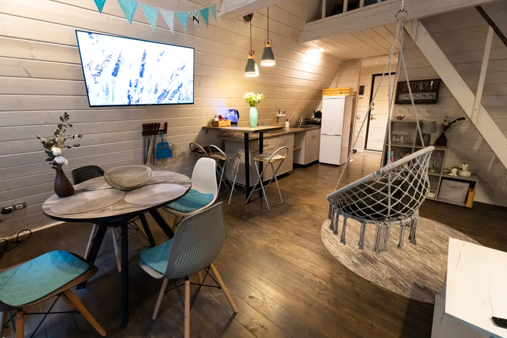 Дом Hamster в хвойном лесу у Большой воды