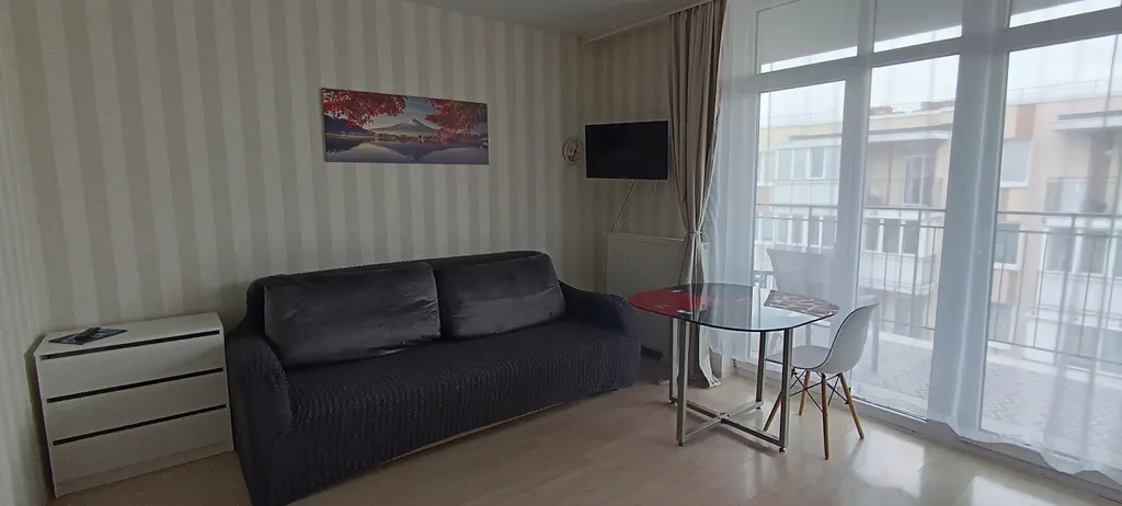 Квартира Уютная студия с большим балконом — аренда посуточно в Калининград