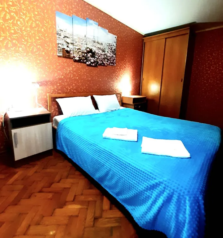 Гостеприимная у Пруда и Парка