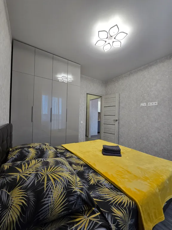 Новая полноценная квартира с балконом на Бульваре