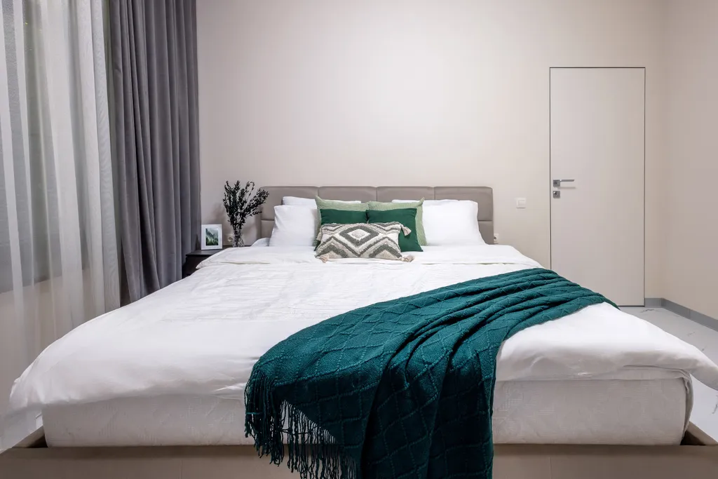 Квартира MyHomeYourHome в клубном доме с бассейном