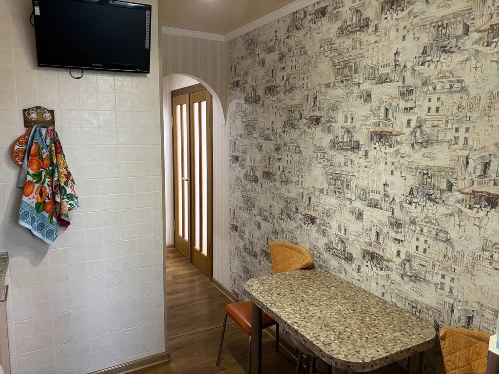 Квартира 2-комнатная Квартира — Евпатория