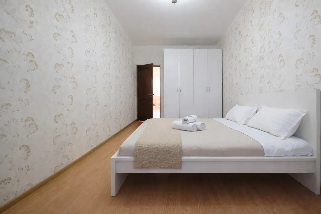 3х комнатная квартира, шикарный вид на байтерек, центр, 3 кровати, диван, 2 санузла