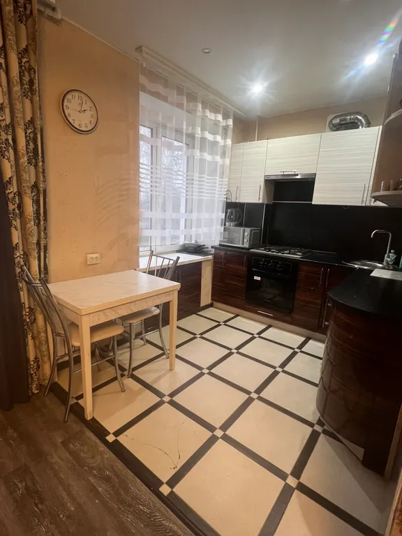 Двухкомнатная, 2 этаж