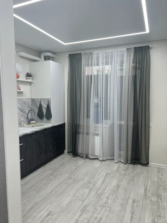 Уютная студия с дизайнерским ремонтом