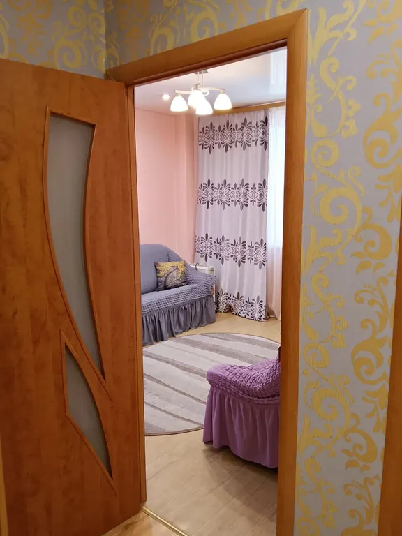 Однокомнатная квартира люкс с большой кухней, на 1 этаже, рядом с парком