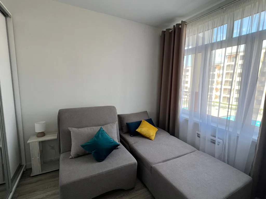 360 Евротри на 6 человек с бассейном с 2 санузлами