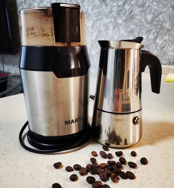 Уютная солнечная студия для любителей кофе