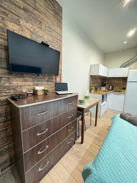 Хорошая студия, рядом с вокзалом