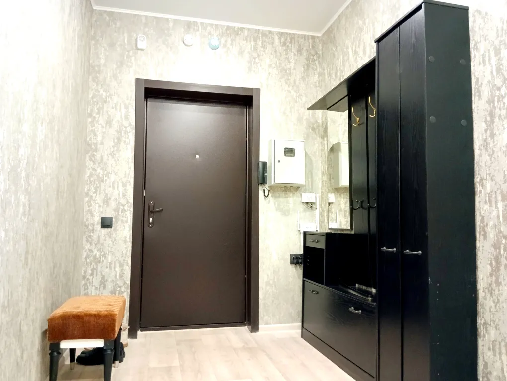 Новая большая светлая теплая квартира в новом доме в центре города