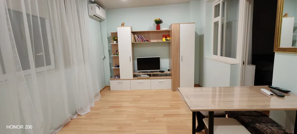 Уютный коттедж в минуте ходьбы от моря — аренда посуточно в Ольгинка